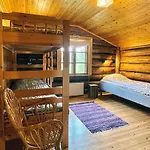 Metsaepirtti By Interhome * Vaskivesi